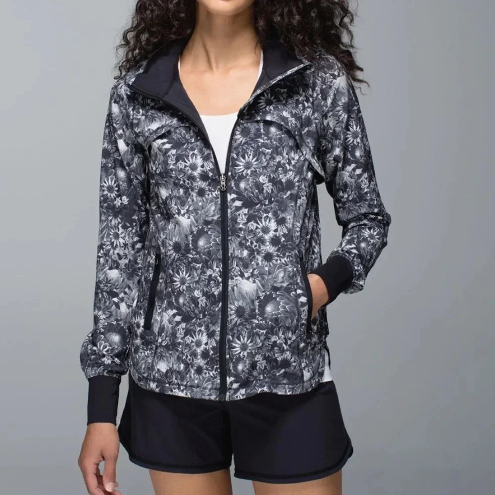 Lululemon Bring Back Track Scuba 6 Jacket Black Active Performance Athleisure